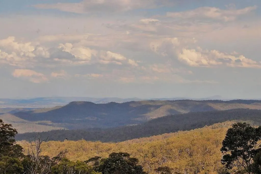 Quingilli Luxury Chalet 1 Bedroom Ravensbourne Australia