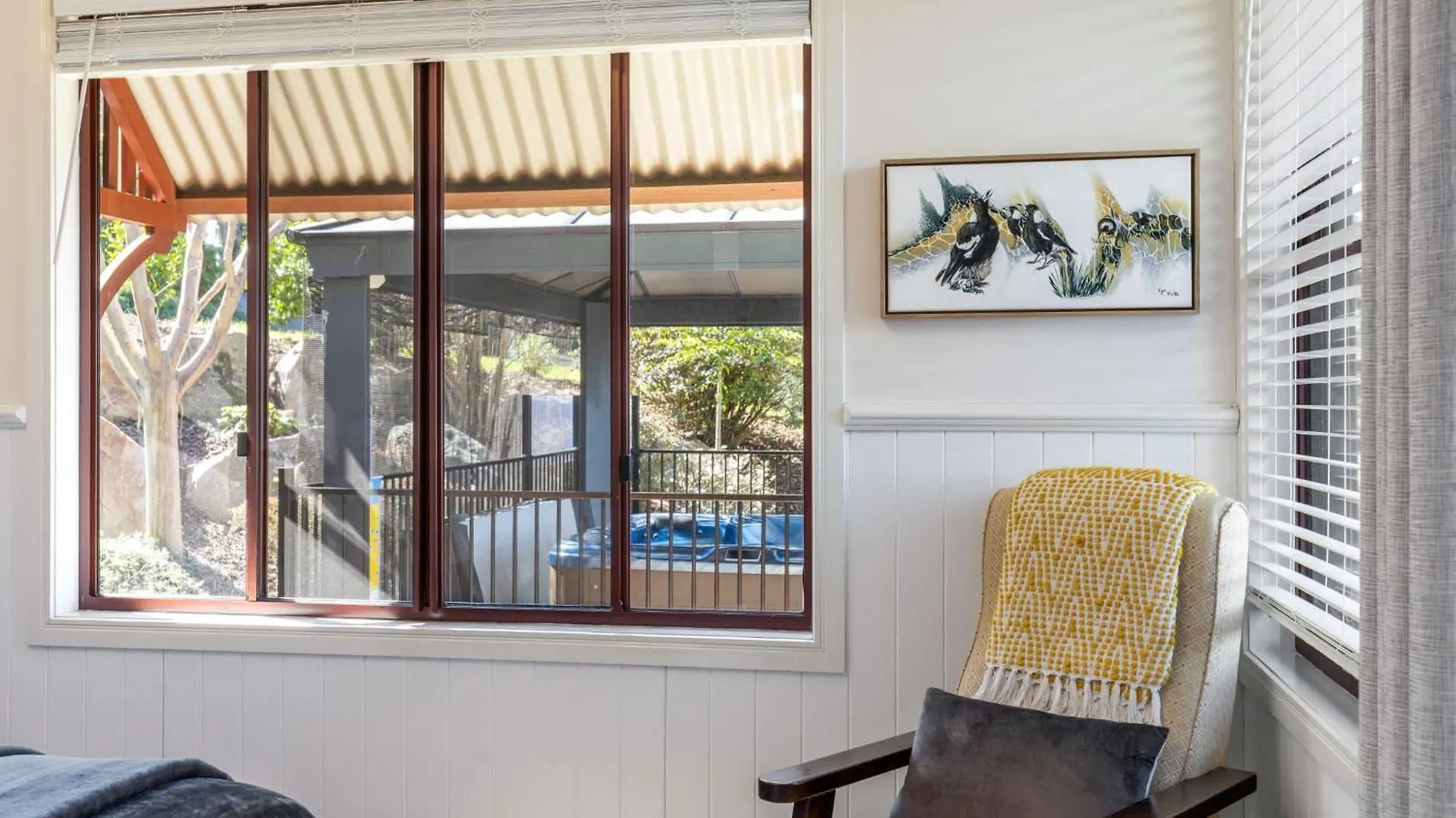 Quingilli Luxury Chalet 1 Bedroom Ravensbourne Australia