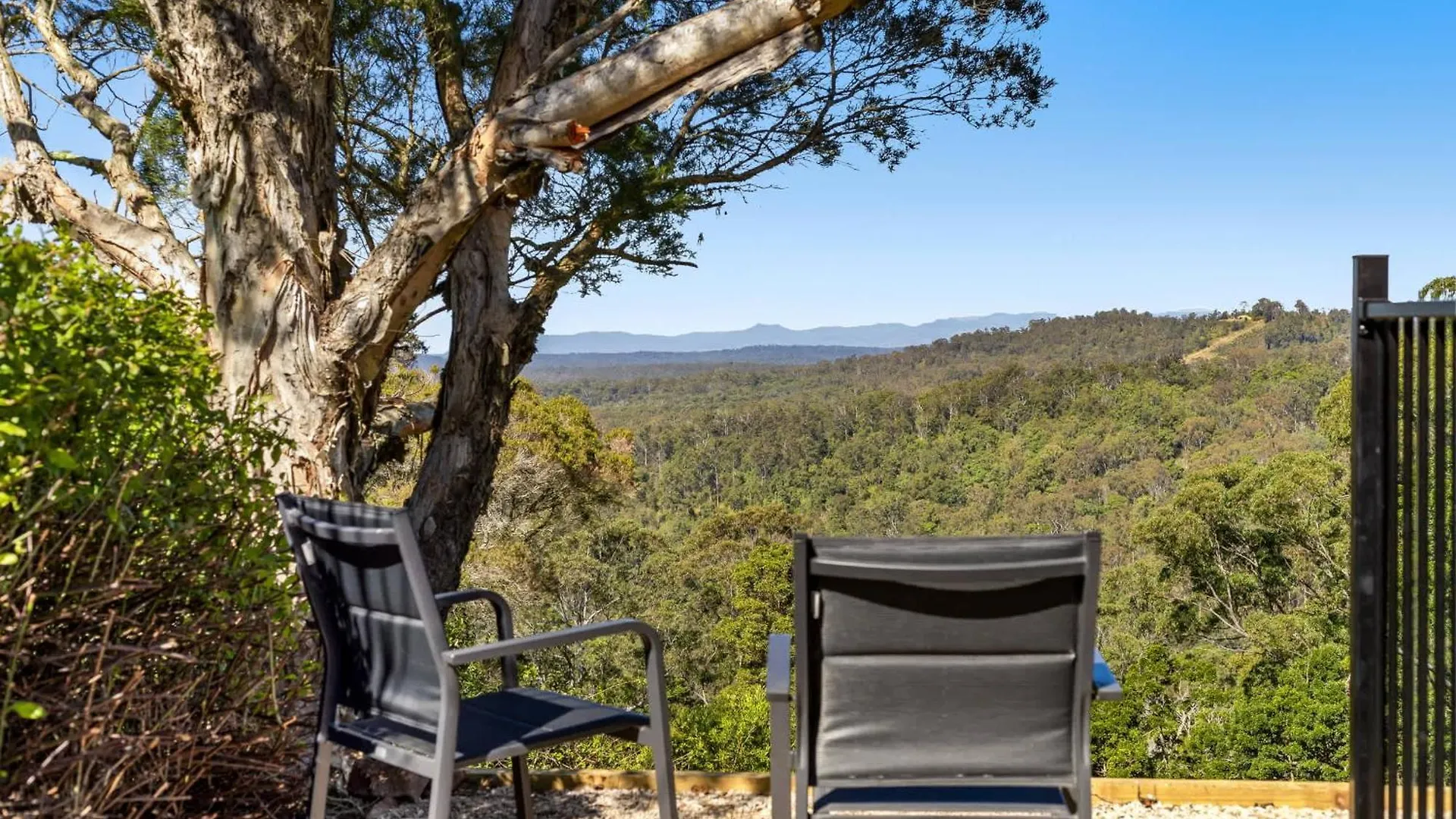 Quingilli Luxury Chalet 1 Bedroom Ravensbourne Australia